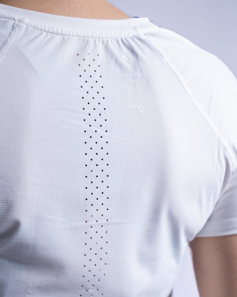 Core Mesh T-shirt - White - The Lasting Shape