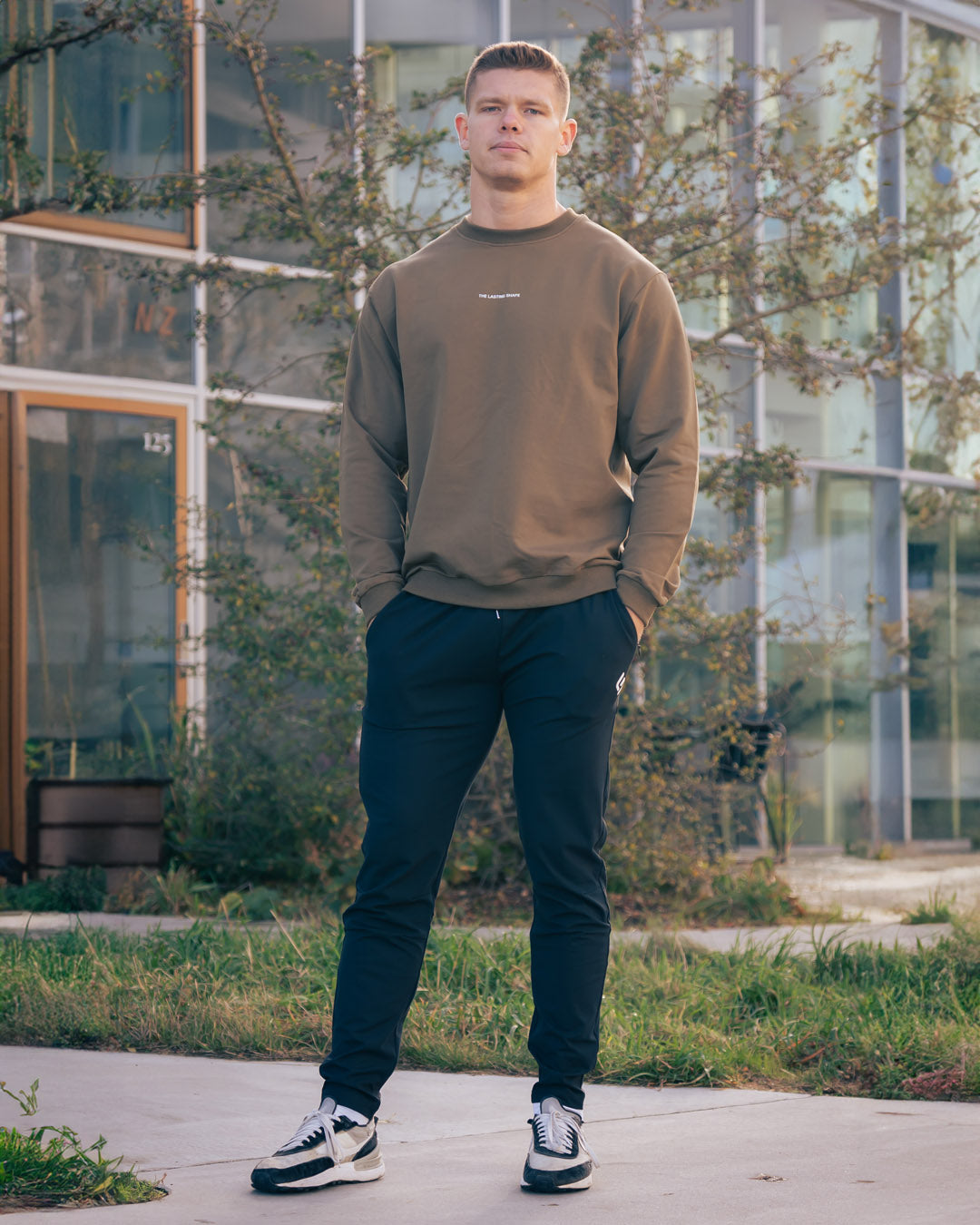 Trek Sweater - Army